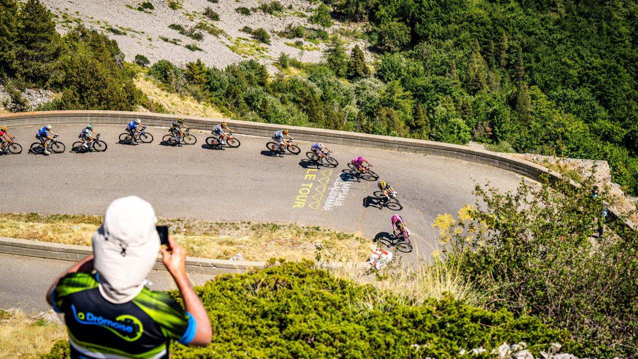 Tour de France 2026 : plus de 12 millions d&rsquo;euros de retomb&eacute;es &eacute;conomiques pour les Hautes-Alpes