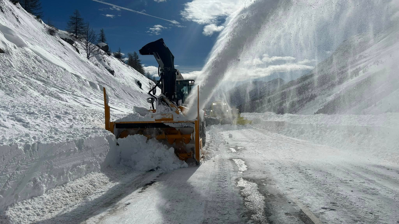 Un hiver &laquo; exceptionnel &raquo; pour les routes des Hautes-Alpes