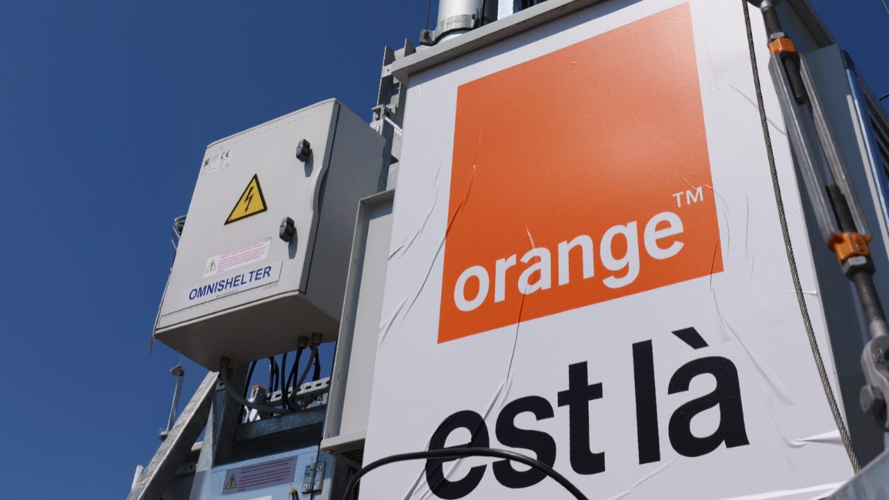 Un pyl&ocirc;ne 4G/5G d&eacute;ploy&eacute; &agrave; Embrun pour faire face &agrave; l'afflux touristique