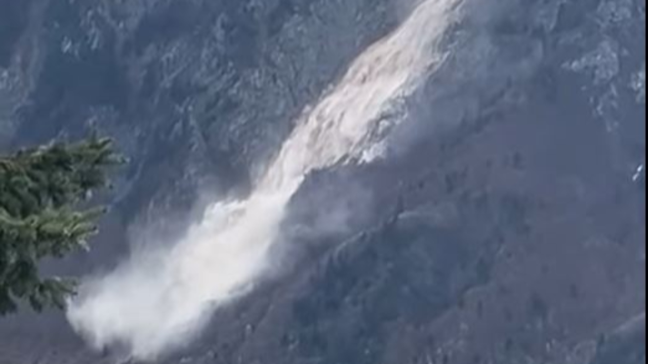 Une impressionnante coul&eacute;e de boue film&eacute;e dans le Valgaudemar