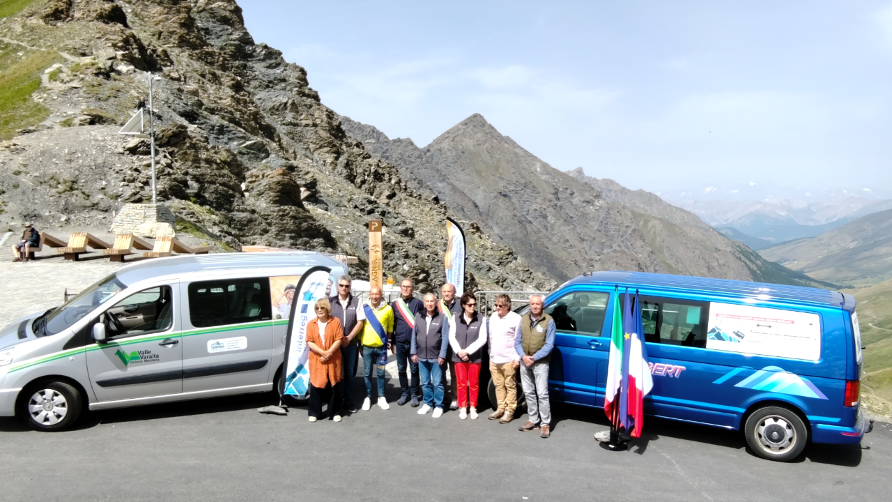 Une navette relie désormais le Queyras et l’Italie par le col Agnel Une navette relie désormais le Queyras et l’Italie par le col Agnel