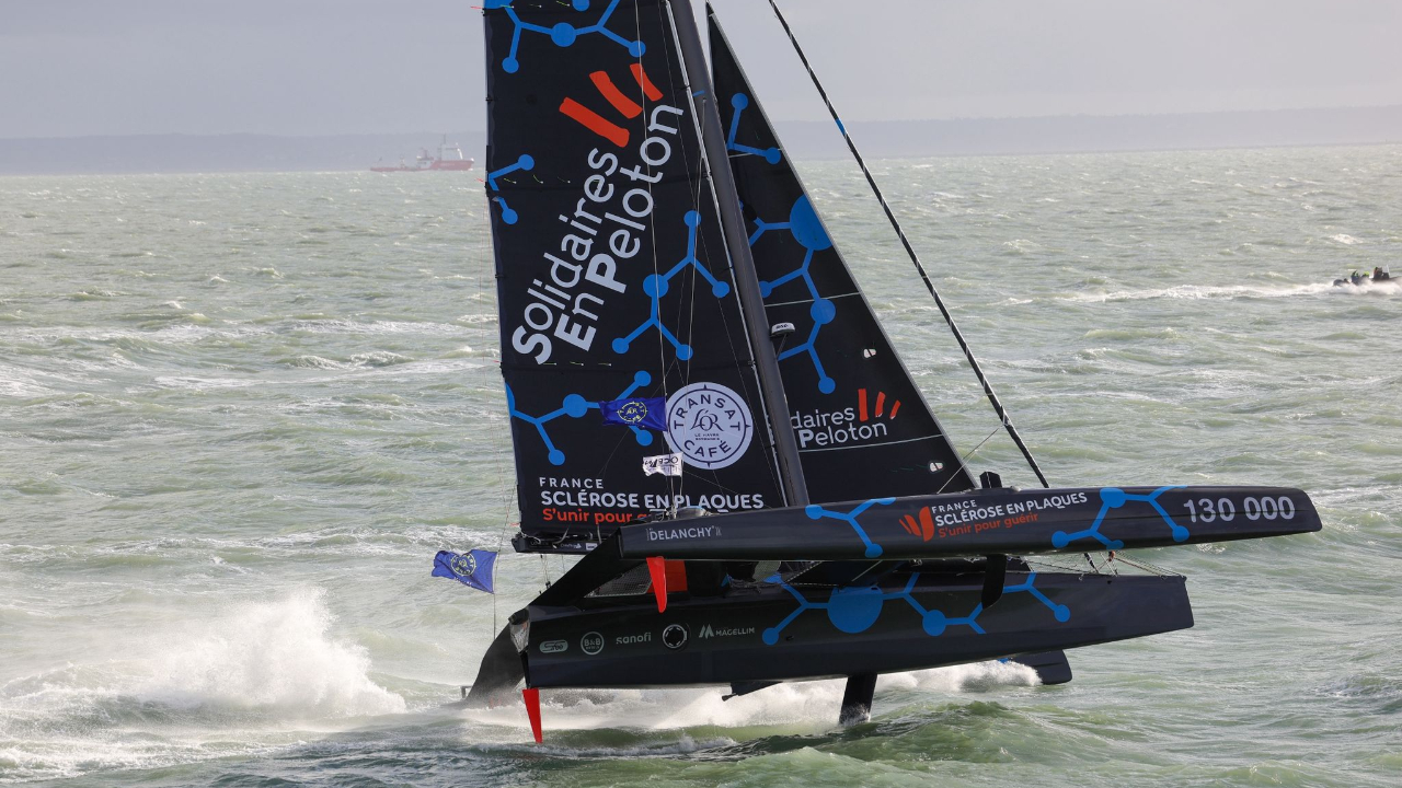 « Une première nuit tonique », pour le skipper haut-alpin, Romain Attanasio « Une première nuit tonique », pour le skipper haut-alpin, Romain Attanasio