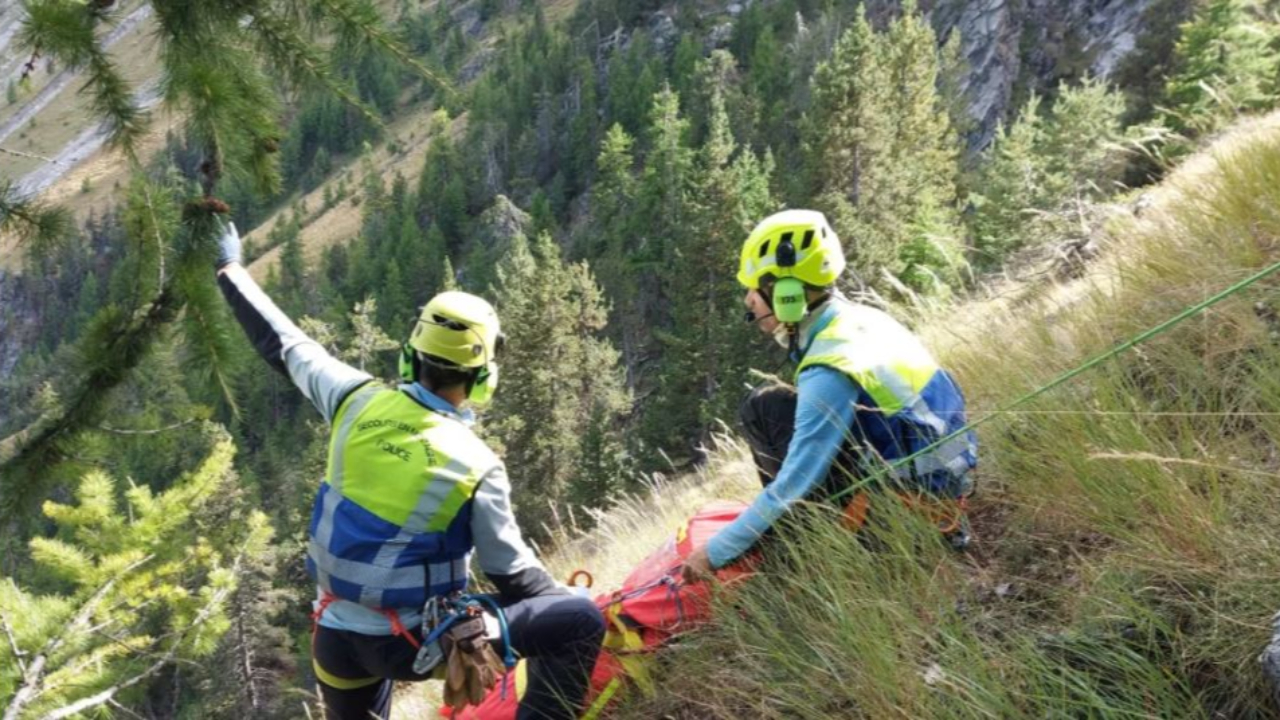 Villar d'Ar&egrave;ne : un randonneur d&eacute;c&egrave;de d'un arr&ecirc;t cardiaque