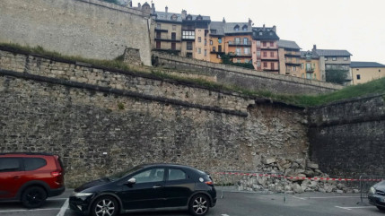 Brian&ccedil;on : un pan des remparts de la cit&eacute; Vauban s&rsquo;effondre sur un parking