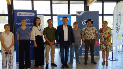Champsaur-Valgaudemar : une opération "Éco-Défis" lancée pour les artisans et commerçants Champsaur-Valgaudemar : une opération "Éco-Défis" lancée pour les artisans et commerçants