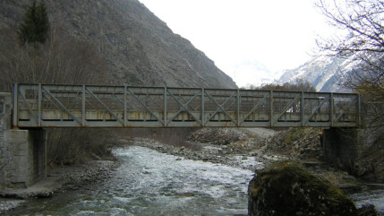 Des travaux urgents r&eacute;alis&eacute;s sur le pont des Andrieux dans le Valgaudemar