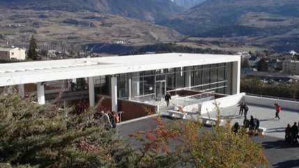 Fermeture annoncée de l’internat le week-end, du Lycée Honoré Romane à Embrun, Valérie Rossi interpelle Renaud Muselier Fermeture annoncée de l’internat le week-end, du Lycée Honoré Romane à Embrun, Valérie Rossi interpelle Renaud Muselier