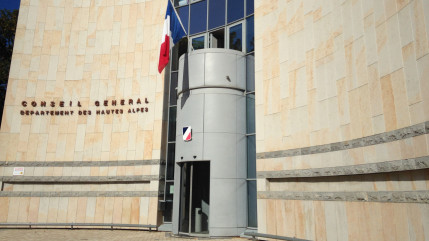 Fran&ccedil;ois Bayrou &agrave; Brian&ccedil;on pour annoncer "quelques 500 millions d'euros sur les routes et les rails" ?