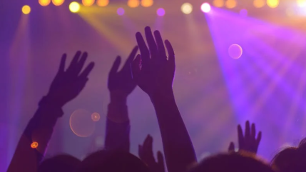 Hautes-Alpes : 2.000 personnes réunies pour une rave party Hautes-Alpes : 2.000 personnes réunies pour une rave party