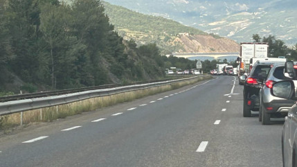 Hautes-Alpes : chantier du Riou Bourdou, Marcel Cannat voit rouge Hautes-Alpes : chantier du Riou Bourdou, Marcel Cannat voit rouge