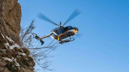 Hautes-Alpes : elle fait une r&eacute;action allergique apr&egrave;s une piq&ucirc;re de gu&ecirc;pe, les secours mobilisent un h&eacute;licopt&egrave;re