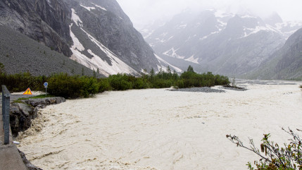 Hautes-Alpes : fortes pluies, les randonneurs appelés à ne pas se rendre sur certains sites tout le week-end Hautes-Alpes : fortes pluies, les randonneurs appelés à ne pas se rendre sur certains sites tout le week-end