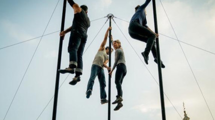 Hautes-Alpes : la verticalité dans les airs de Montdauphin