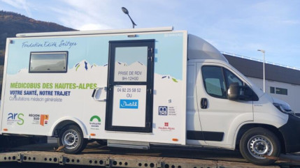Hautes-Alpes : le M&eacute;dicobus, &ldquo;une solution transitoire&rdquo; au probl&egrave;me des d&eacute;serts m&eacute;dicaux