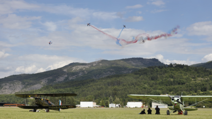Hautes-Alpes : 60.000 personnes sur le tarmac de Gap-Tallard pour le 3ème meeting aérien Hautes-Alpes : 60.000 personnes sur le tarmac de Gap-Tallard pour le 3ème meeting aérien