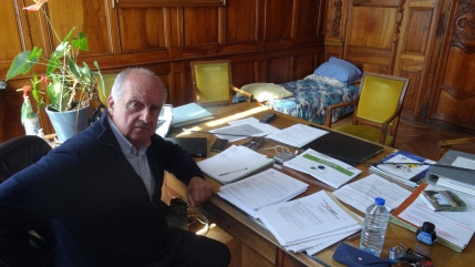 Hautes-Alpes : Roger Didier fait marche arrière et refuse l'augmentation de ses indemnités