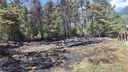 Hautes-Alpes : un d&eacute;part de feu rapidement ma&icirc;tris&eacute; &agrave; Puy-Sani&egrave;res
