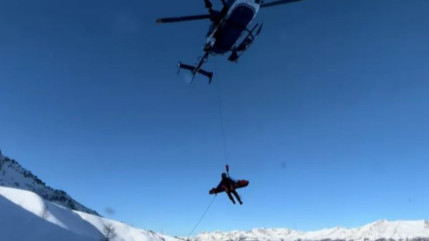 Hautes-Alpes : un homme emporté par une avalanche à Vars