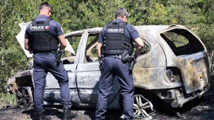 Hautes-Alpes : un mineur &eacute;crou&eacute; apr&egrave;s le vol de deux voitures, dont une retrouv&eacute;e calcin&eacute;e