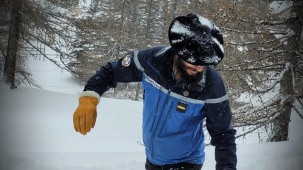 Hautes-Alpes : un skieur coincé au sommet du signal de la Grave Hautes-Alpes : un skieur coincé au sommet du signal de la Grave