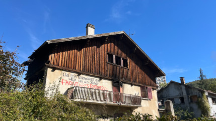 "Je veux d&eacute;truire &agrave; ma charge les b&acirc;tis Cours du Vieux Moulin" r&eacute;agit R. Didier
