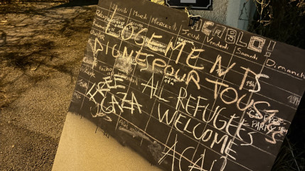 Le boulodrome de Briançon évacué par les forces de l'ordre Le boulodrome de Briançon évacué par les forces de l'ordre