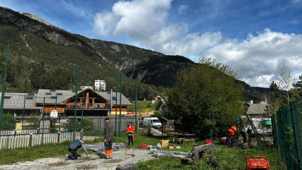 Le plateau multisports de Saint-Chaffrey se refait une beaut&eacute;