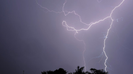 Les Alpes du Sud en vigilance jaune canicule, orages et pluie inondation