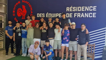 Les jeunes rugbymen de Briançon à la découverte du centre d'entraînement du XV de France Les jeunes rugbymen de Briançon à la découverte du centre d'entraînement du XV de France