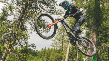 Les Orres : un v&eacute;t&eacute;tiste gri&egrave;vement bless&eacute; &agrave; la rate apr&egrave;s une chute au bike park