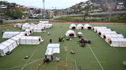 &laquo;&nbsp;On se demande ce qu&rsquo;on peut faire pour aider &raquo;, des pompiers racontent leur soutien &agrave; Mayotte