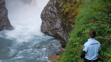 Pr&eacute;vention en montagne : les gendarmes en patrouille &agrave; Dormillouse