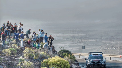 Sébastien Ogier reste en embuscade Sébastien Ogier reste en embuscade