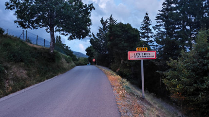 Trois membres d'une famille retrouv&eacute;s "morts par balle" &agrave; la B&acirc;tie-Neuve