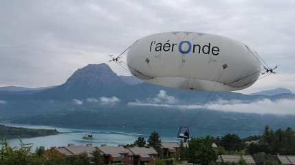 Un "donut" volant au-dessus de la Baie-Saint-Michel Un "donut" volant au-dessus de la Baie-Saint-Michel