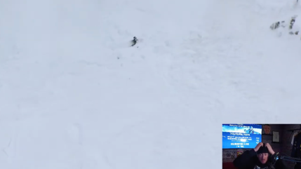 Une avalanche se d&eacute;clenche pendant l'&eacute;tape du Freeride World Tour Qualifier &agrave; Serre Chevalier, un snowboarder emport&eacute;