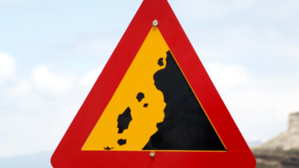 Une dameuse hors service apr&egrave;s un &eacute;boulement